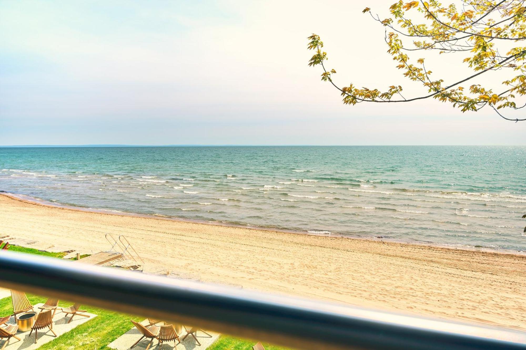 The Long Beach Resort - Beachfront Cottages & Townhouse Suites Wainfleet Екстериор снимка