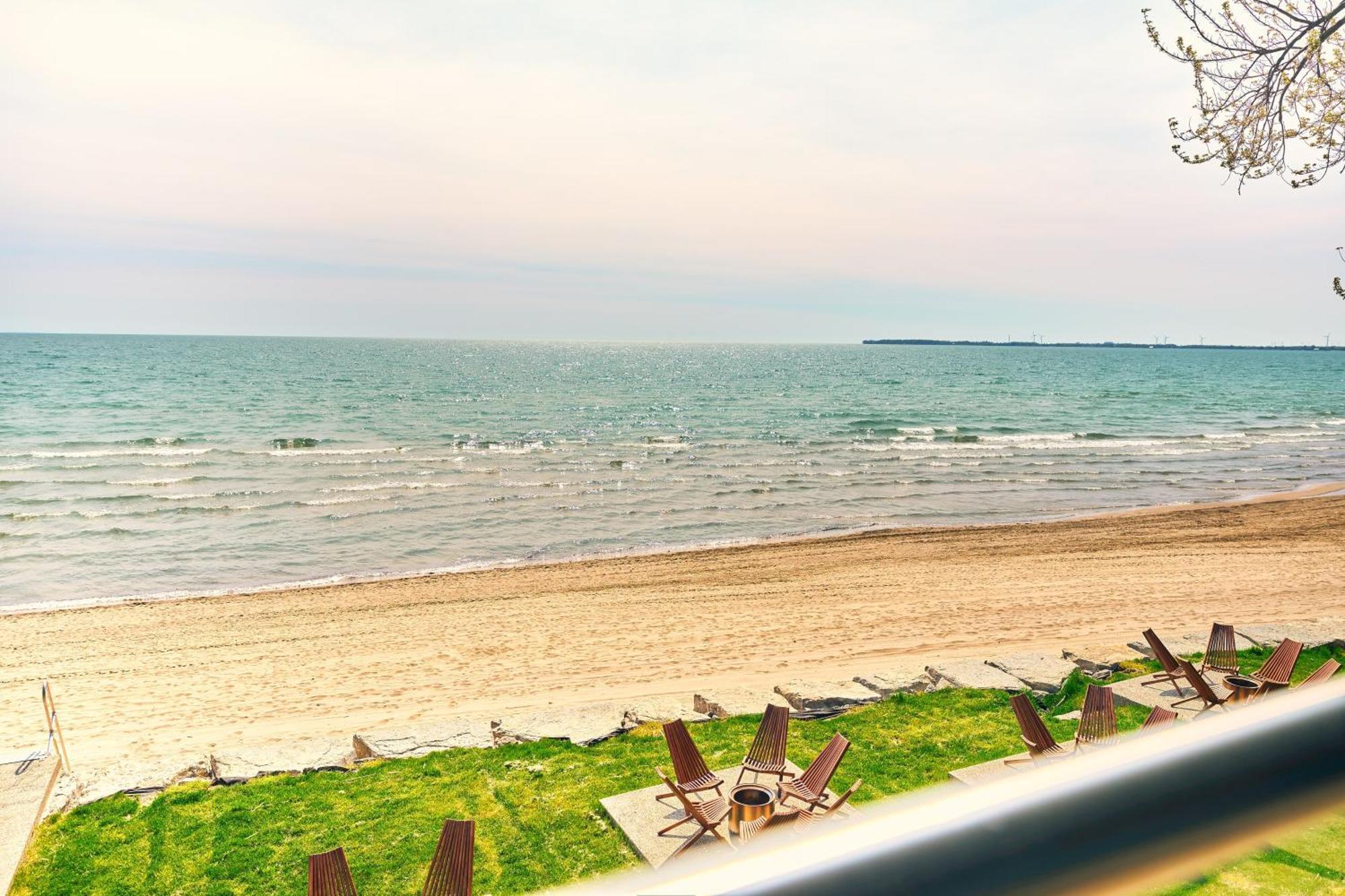 The Long Beach Resort - Beachfront Cottages & Townhouse Suites Wainfleet Екстериор снимка