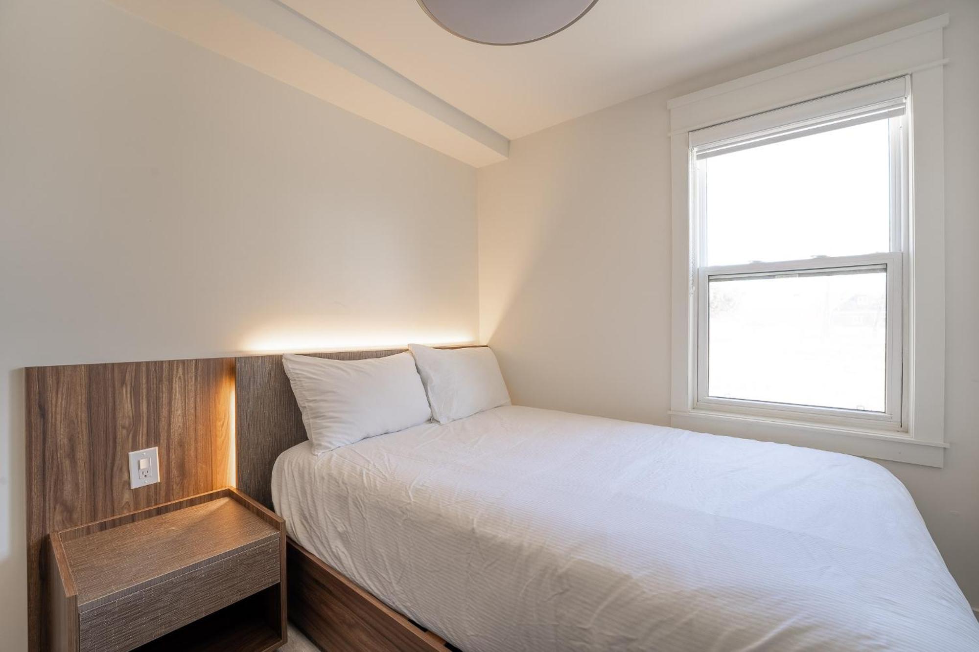 The Long Beach Resort - Beachfront Cottages & Townhouse Suites Wainfleet Екстериор снимка