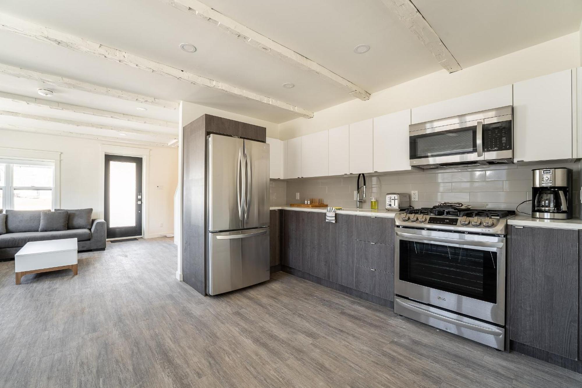The Long Beach Resort - Beachfront Cottages & Townhouse Suites Wainfleet Екстериор снимка