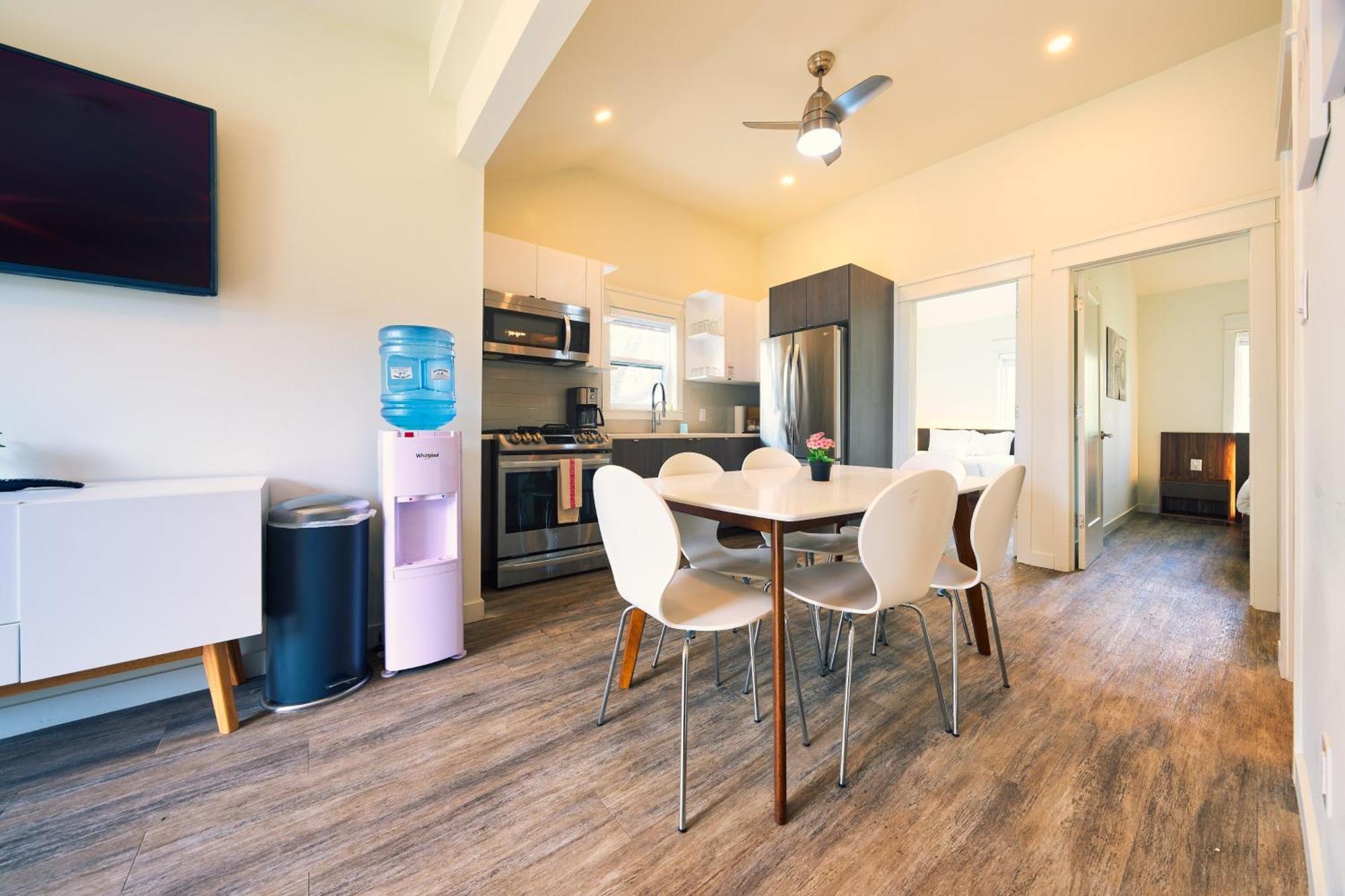 The Long Beach Resort - Beachfront Cottages & Townhouse Suites Wainfleet Екстериор снимка