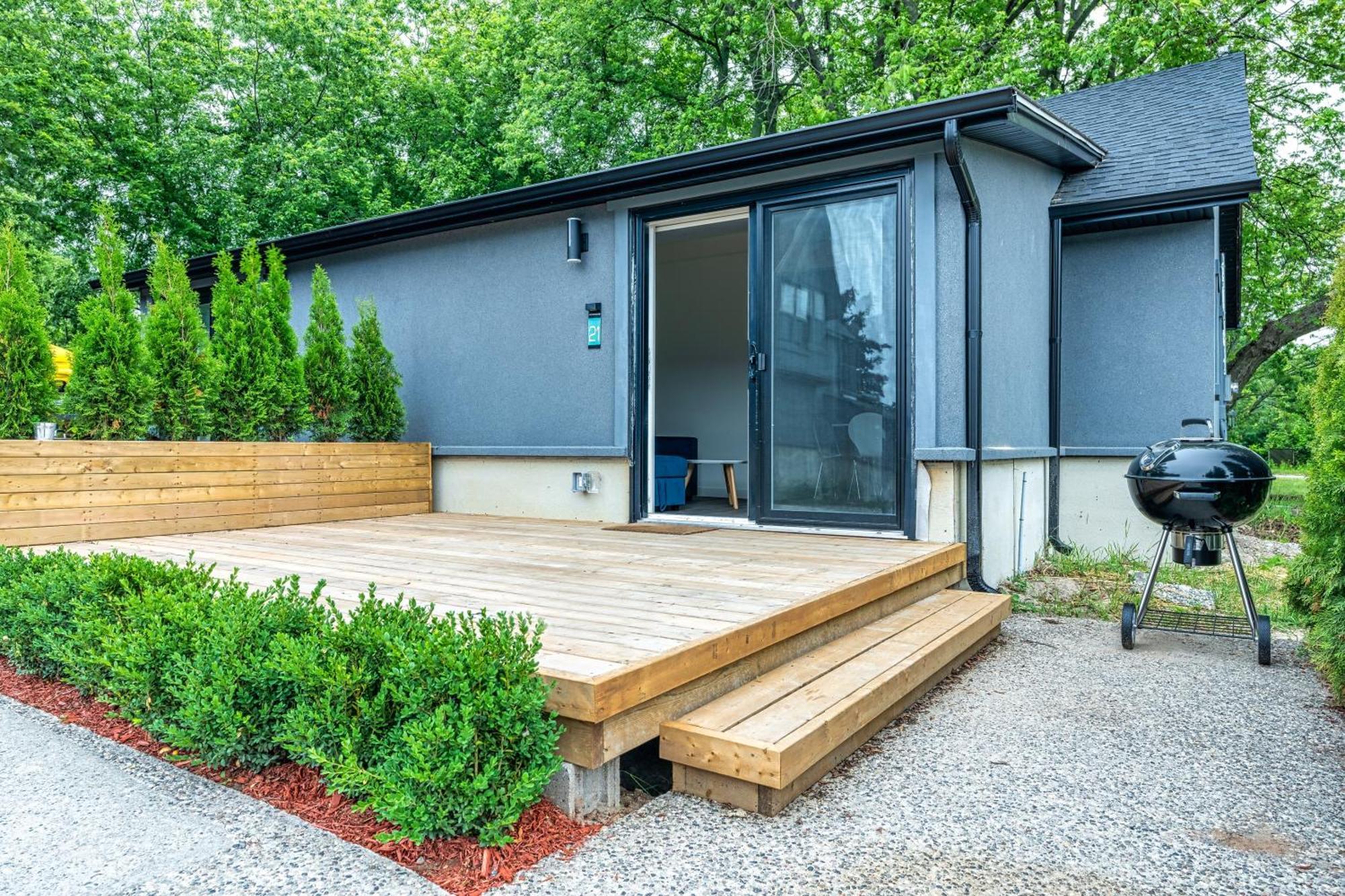 The Long Beach Resort - Beachfront Cottages & Townhouse Suites Wainfleet Екстериор снимка