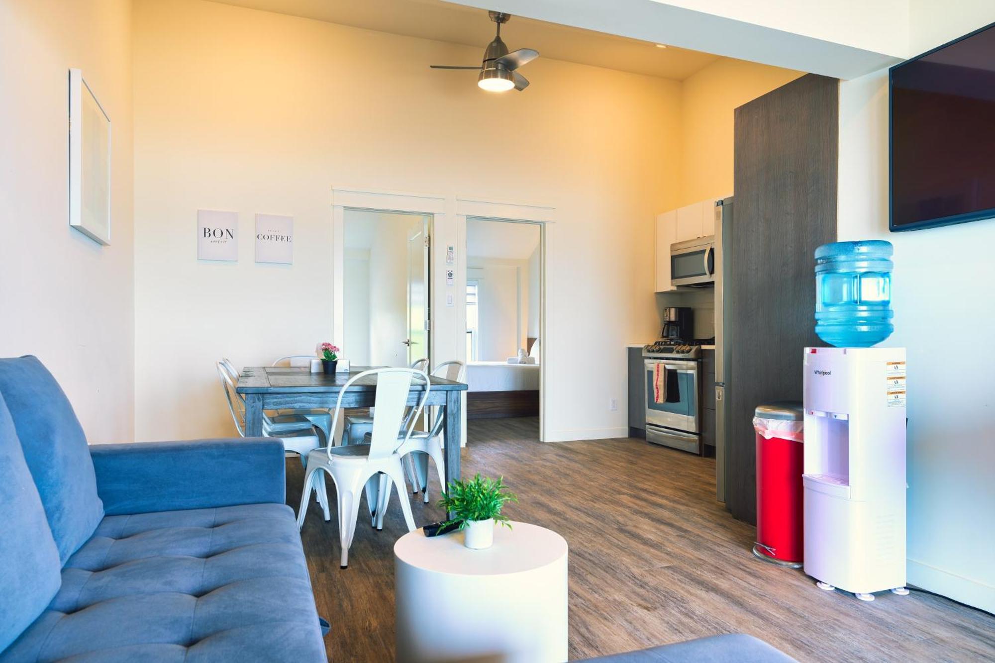 The Long Beach Resort - Beachfront Cottages & Townhouse Suites Wainfleet Екстериор снимка