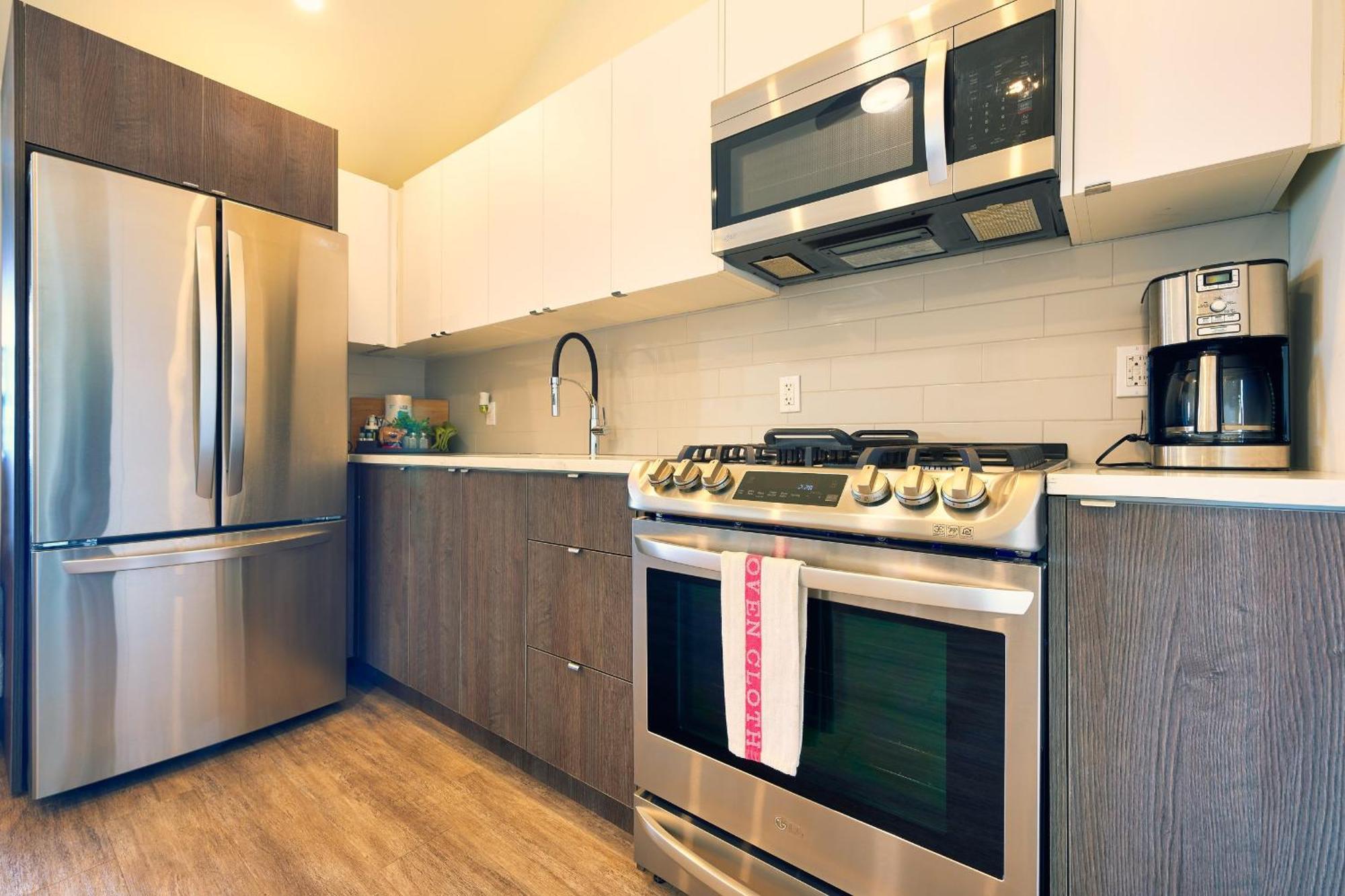 The Long Beach Resort - Beachfront Cottages & Townhouse Suites Wainfleet Екстериор снимка