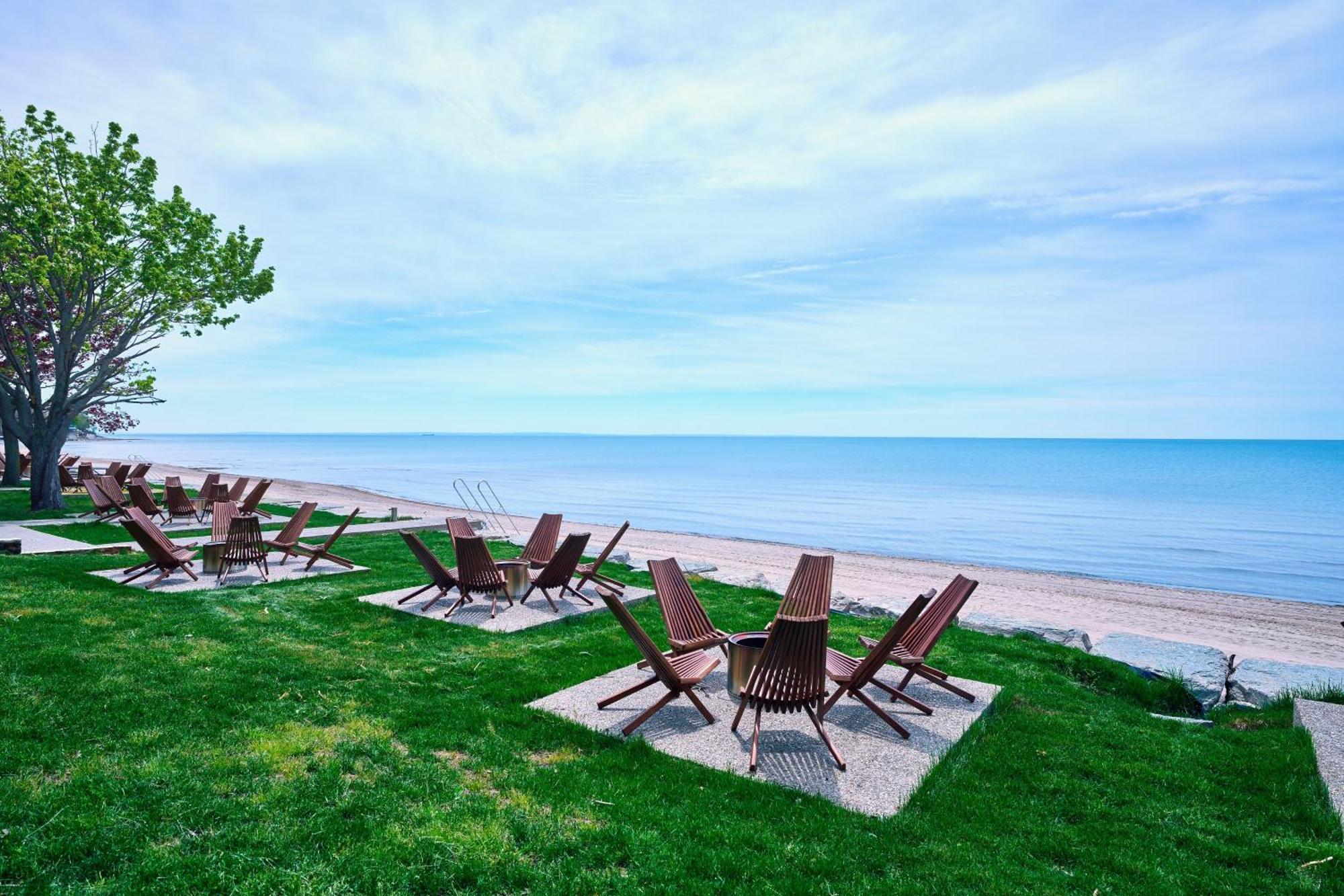 The Long Beach Resort - Beachfront Cottages & Townhouse Suites Wainfleet Екстериор снимка