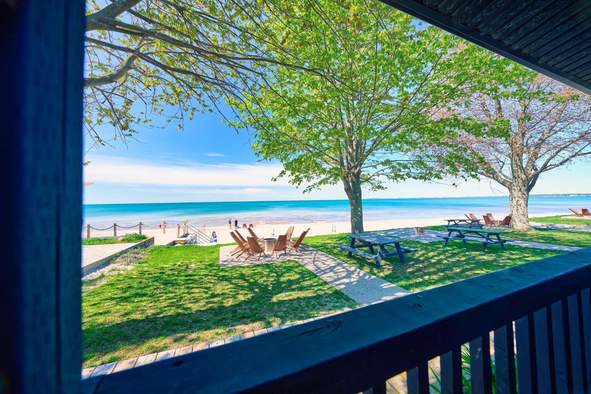 The Long Beach Resort - Beachfront Cottages & Townhouse Suites Wainfleet Екстериор снимка